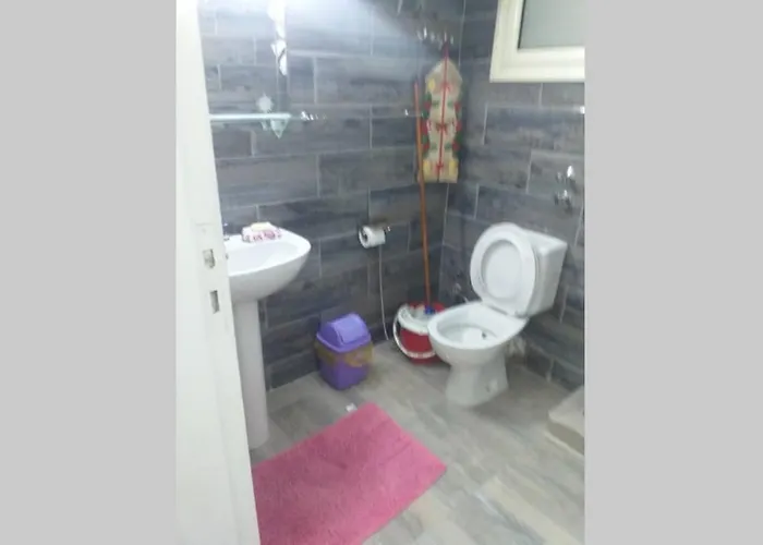 201sheraton Plaza Apartment *
